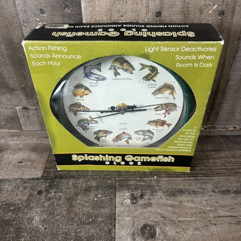VTG Splashing GAMEFISH Hourly Fishing With Fish Sounds-Wall Clock New Open Box